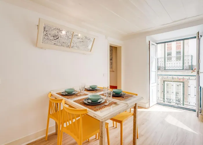 Bairro Alto Window - Cozy Spot In A Buzzing Locale Apartament *